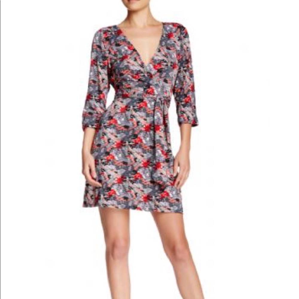 Vertigo Paris Printed 3/4 Sleeve Faux-Wrap Dress